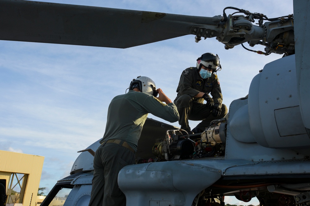 HSC 25 &quot;Island Knights&quot; Completes Training Exercises