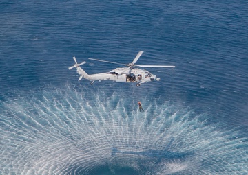 Strengthening Partnerships: UK and U.S. Navies Conduct Mine Hunting and Countermeasures Exercise