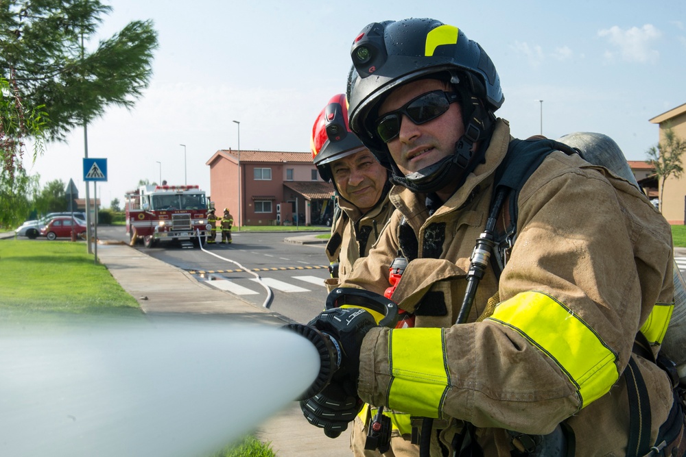 DVIDS - Images - NAS Sigonella Fire and Emergency Services Conduct ...