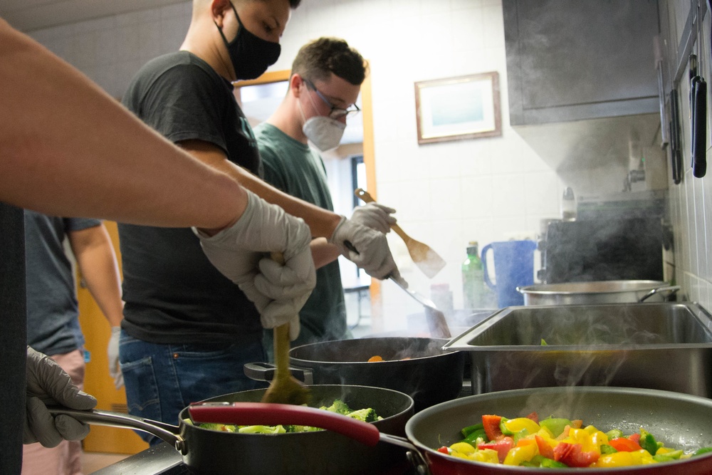 Operation Grace Delivery: volunteers deliver food to quarantined