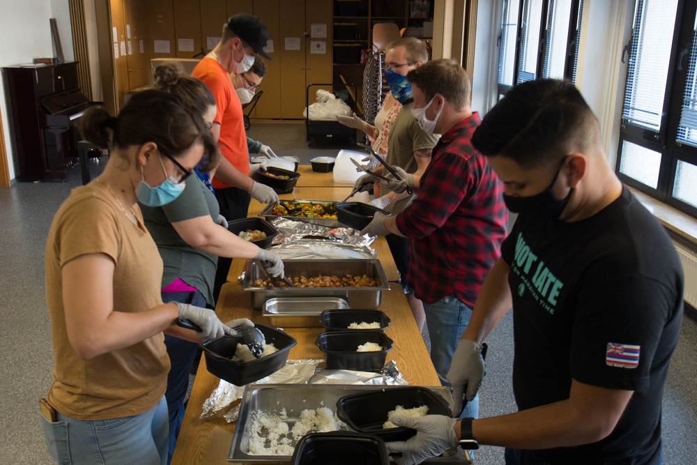 Operation Grace Delivery: volunteers deliver food to quarantined