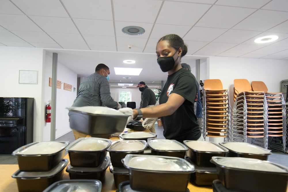 Operation Grace Delivery: volunteers deliver food to quarantined