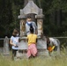 Children, volunteers honor past by cleaning headstones for National Public Lands Day