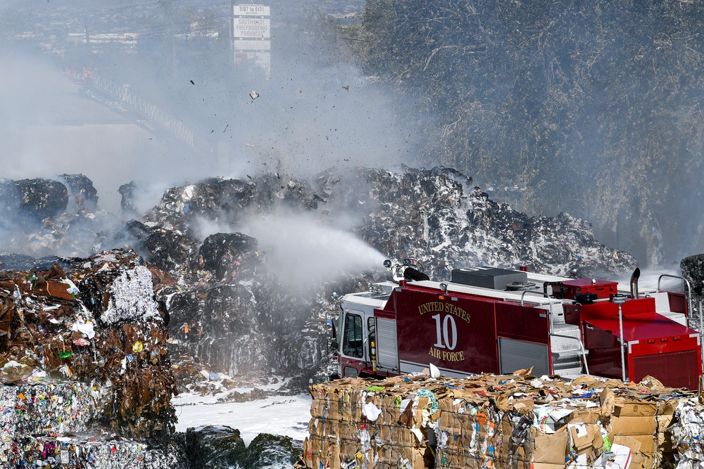 KAFB Firefighters respond to ABQ fire