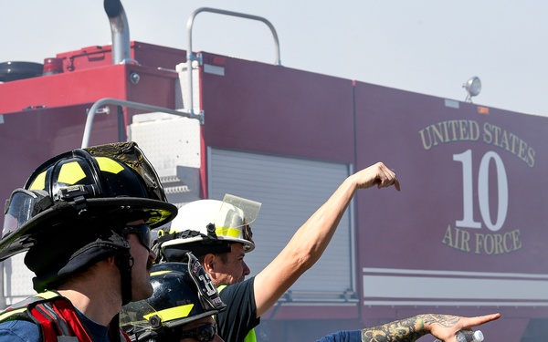 KAFB Firefighters respond to ABQ fire