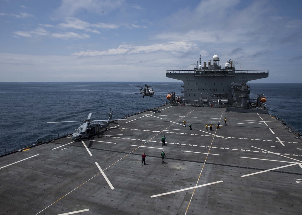 USS Hershel “Woody” Williams conducts training exercise with Ghana, Italian Navy