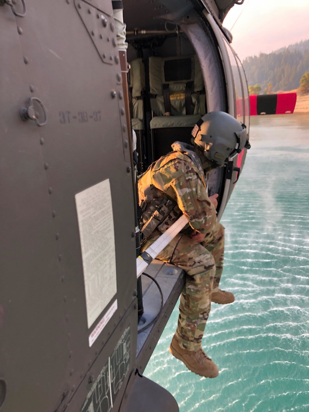 W.Va. Guard aircrew personnel help combat wildland fires in California