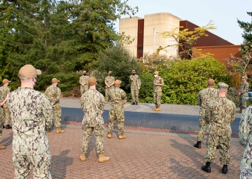 COMSUBPAC Presents The Arleigh Burke Fleet Trophy