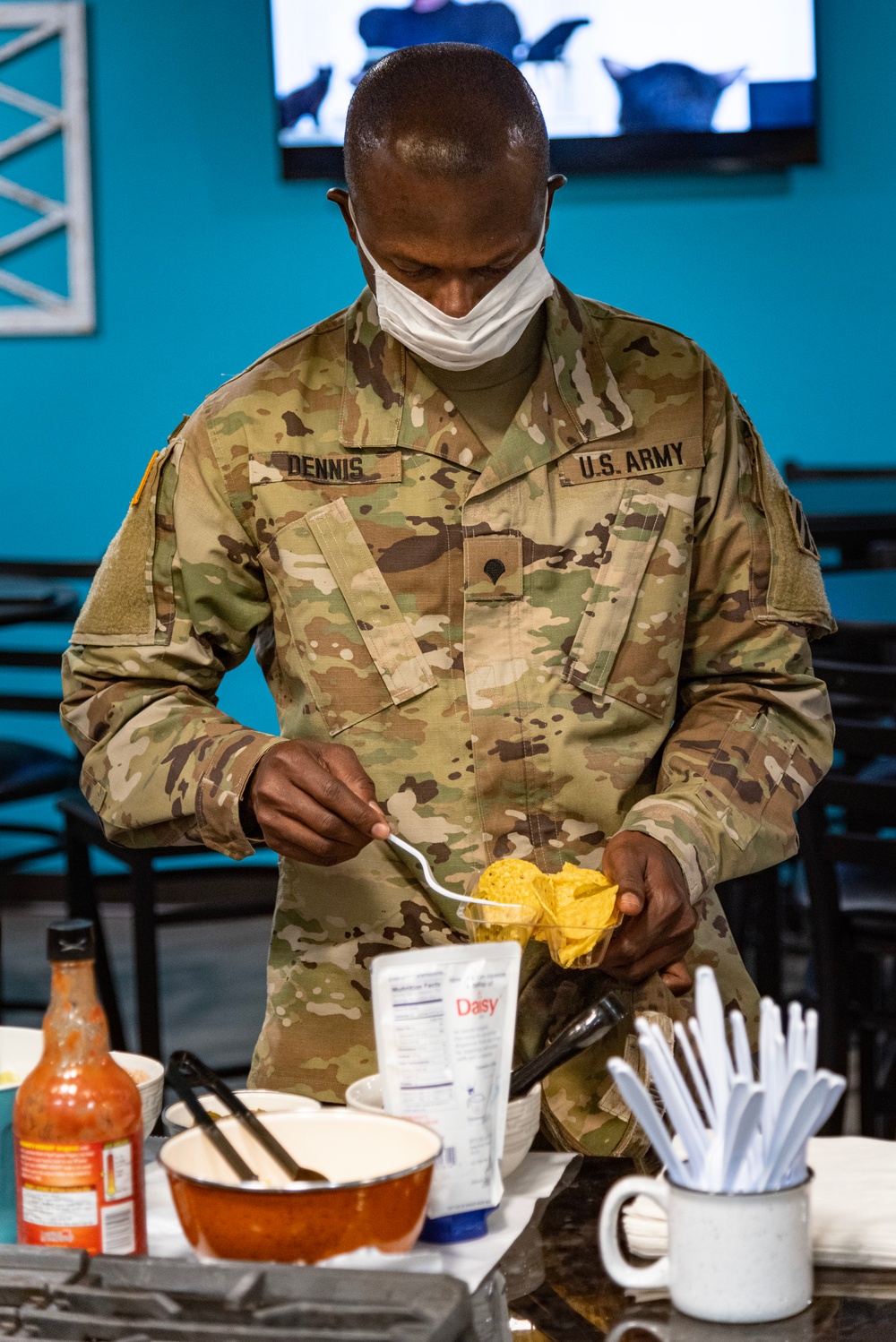 USO Whatever Wednesday 'pop-up' lunch