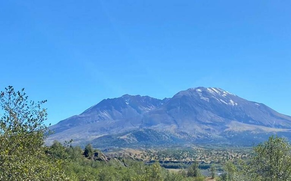 304th Rescue Squadron Supports Successful Rescue of 16-Year-Old Missing Hiker Near Mt St. Helens