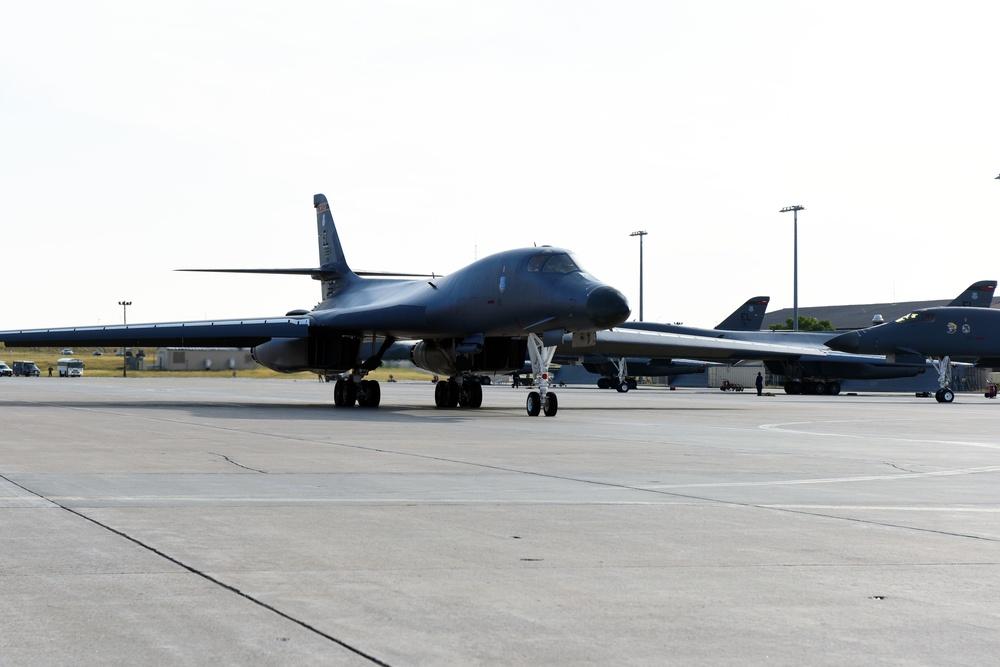 B-1s Train with JASDF, return to Andersen Air Force Base for BTF deployment