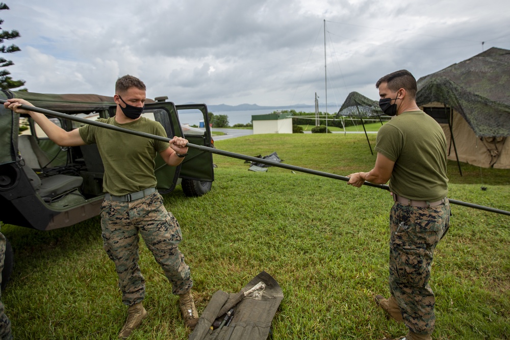 MWCS-18 Conducts Long Haul High Frequency Training