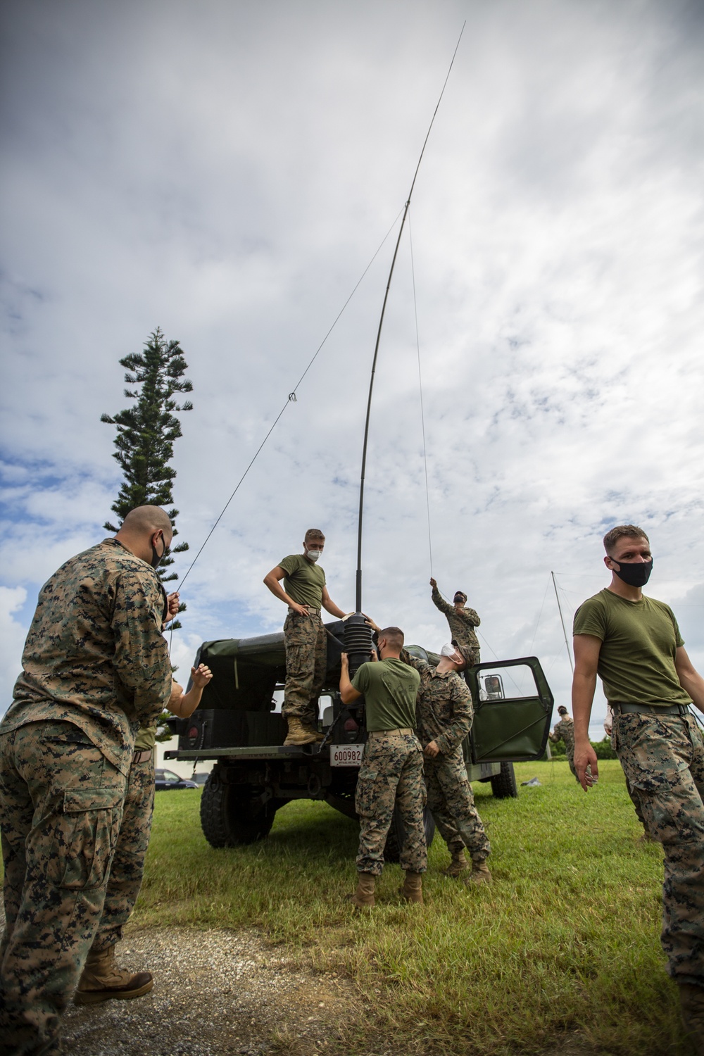 MWCS-18 Conducts Long Haul High Frequency Training