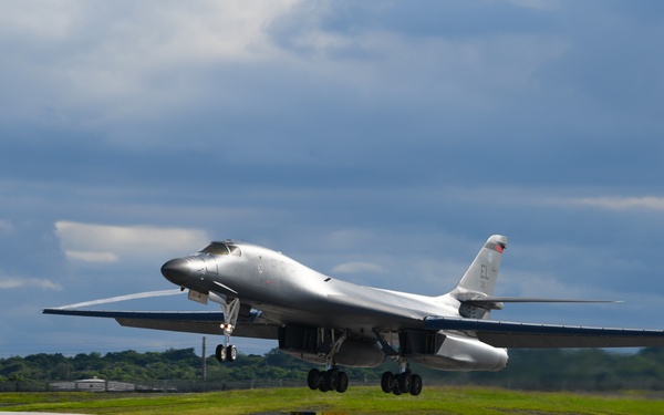 B-1s Train with JASDF, return to Andersen Air Force Base for BTF deployment