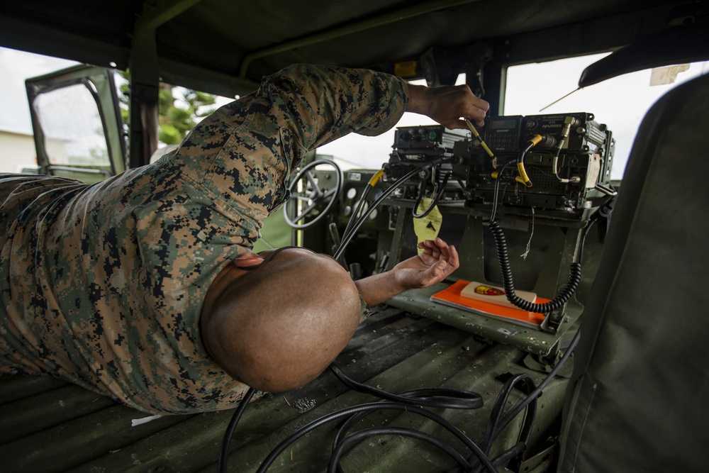 MWCS-18 Conducts Long Haul High Frequency Training