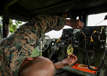MWCS-18 Conducts Long Haul High Frequency Training