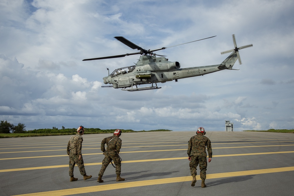 HMLA-469 Conduct FARP Training