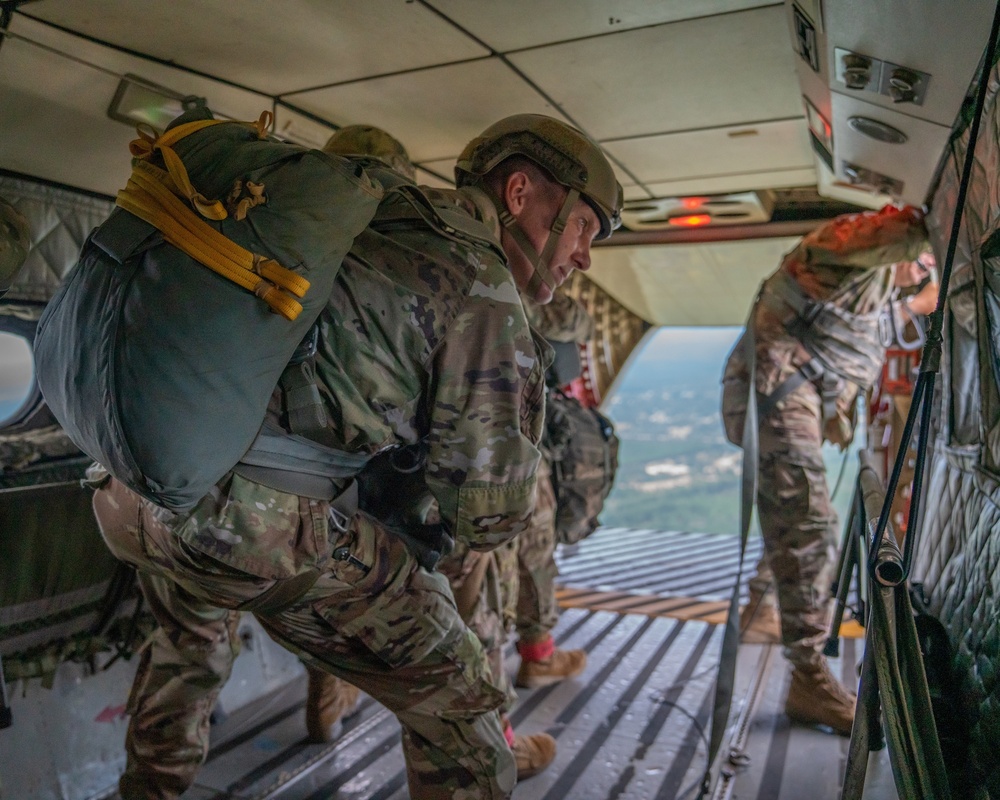 USACAPOC(A) Airborne Operations from CASA-212 in Sept. 2020