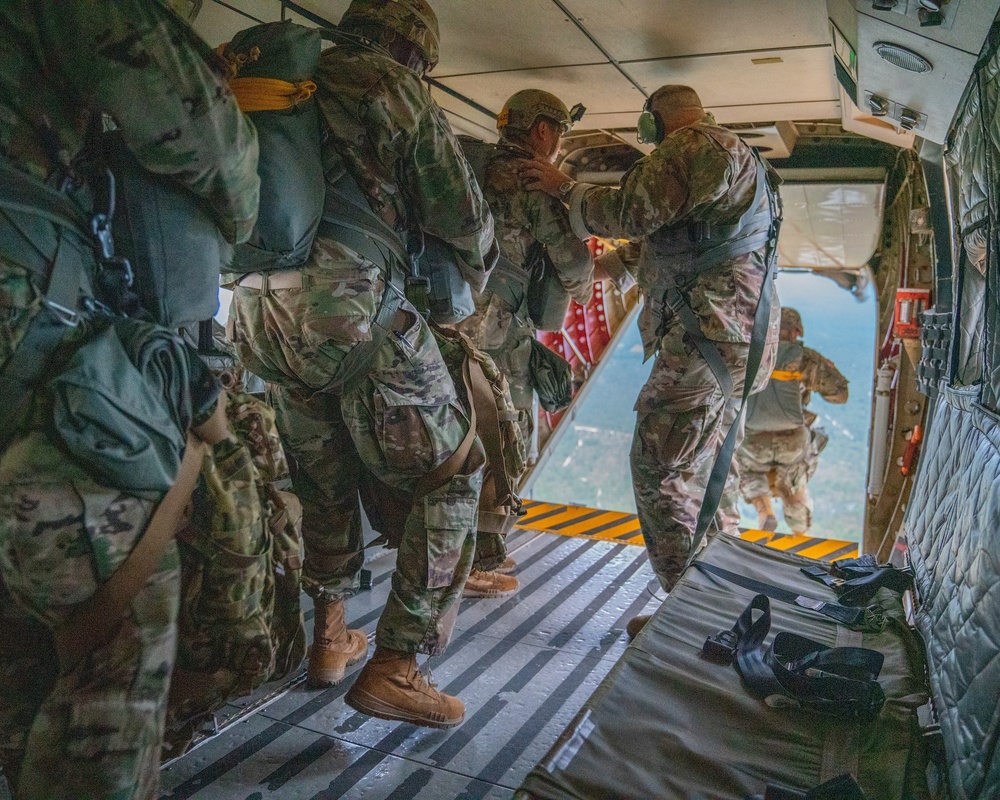 Dvids Images Usacapoca Airborne Operations From Casa 212 In Sept 2020 Image 3 Of 6
