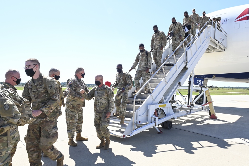 4-118th Infantry Battalion Soldiers return from deployment to Middle East