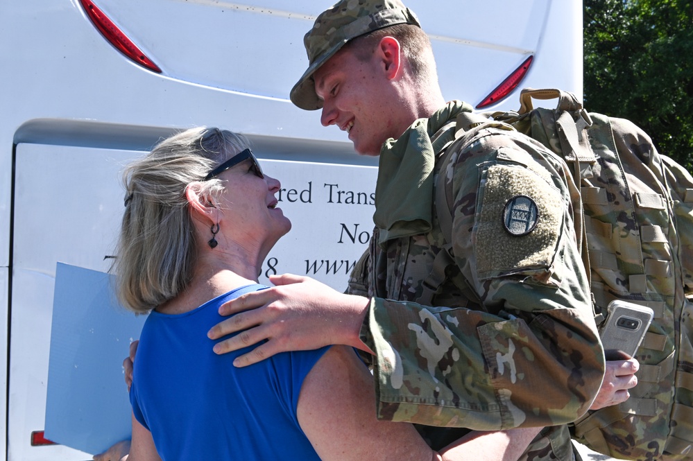 4-118th Infantry Battalion Soldiers return from deployment to Middle East