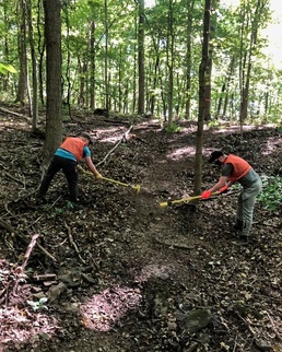 Guardsmen from 171st Operations Group Volunteer in Local Community