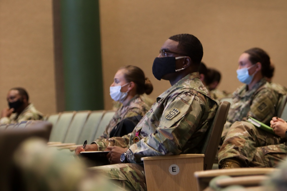 Socially distant Soldiers attend Fires Conference