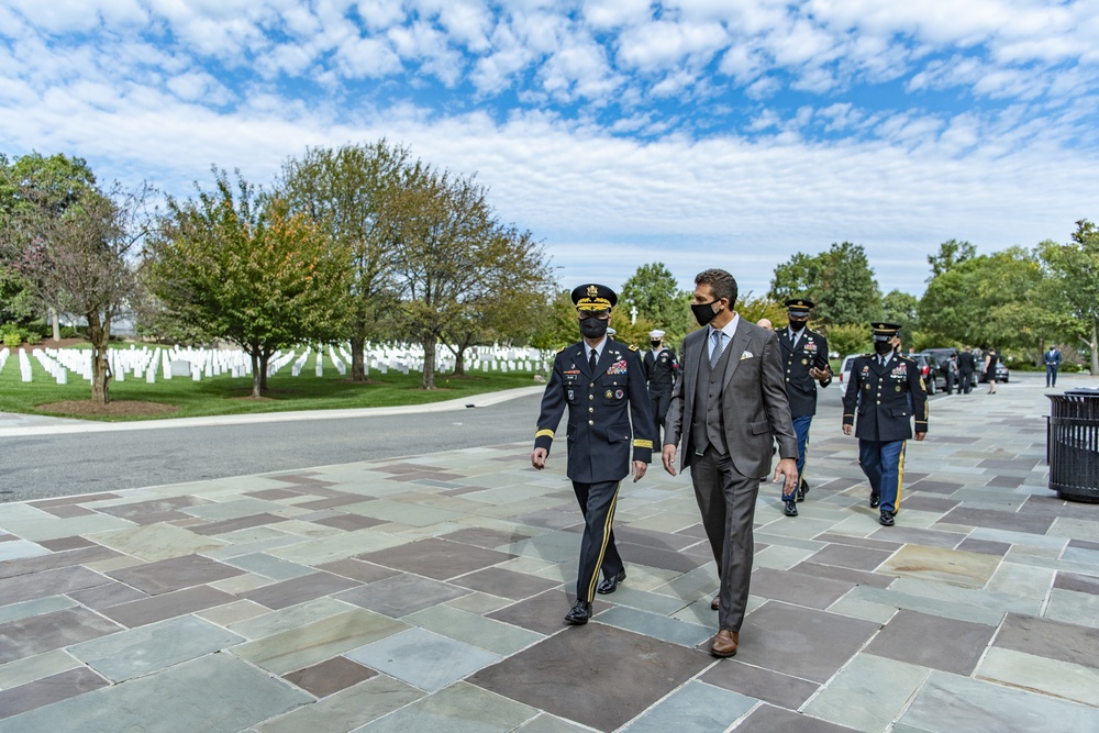 Defense Health Agency Visits ANC and Conducts a Public Wreath-Laying Ceremony at the Tomb of the Unknown Soldier