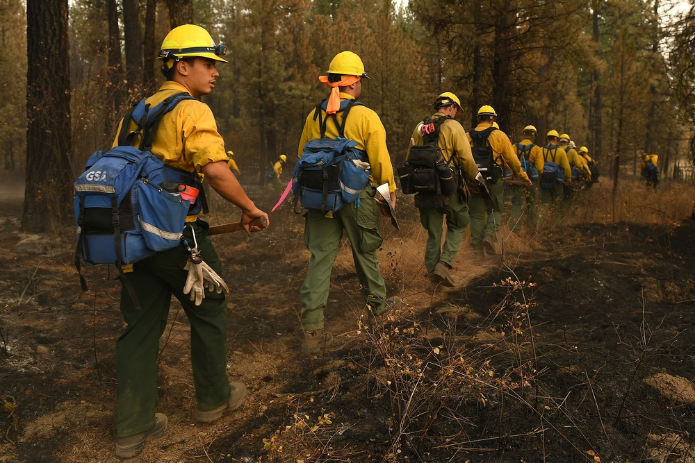 Air Guard fights eastern Washington wildfires