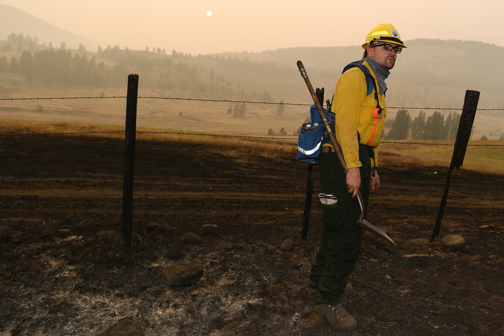Air Guard fights eastern Washington wildfires