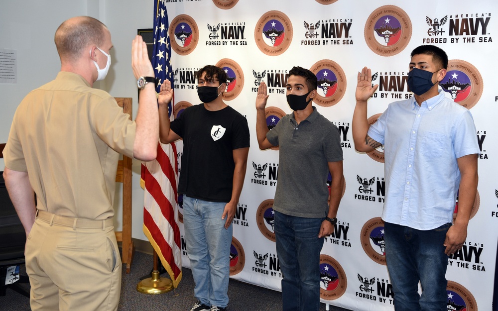 San Antonio, Pflugerville Natives become First to join America's Navy at NTAG San Antonio