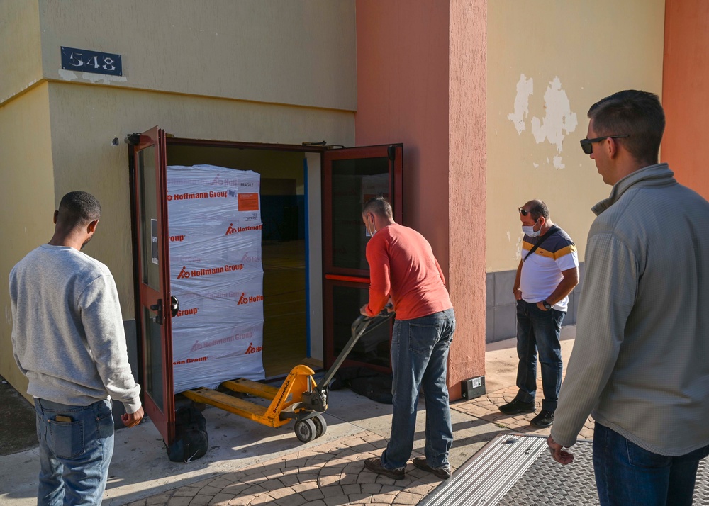 Sailors donate PPE to local hospitals