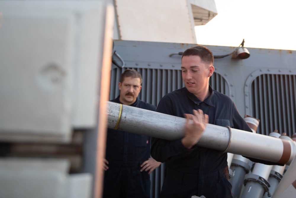 USS Ross (DDG 71) patrol 10