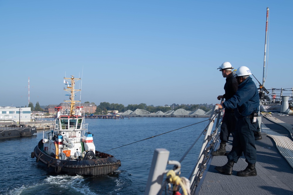 USS Ross (DDG 71) patrol 10