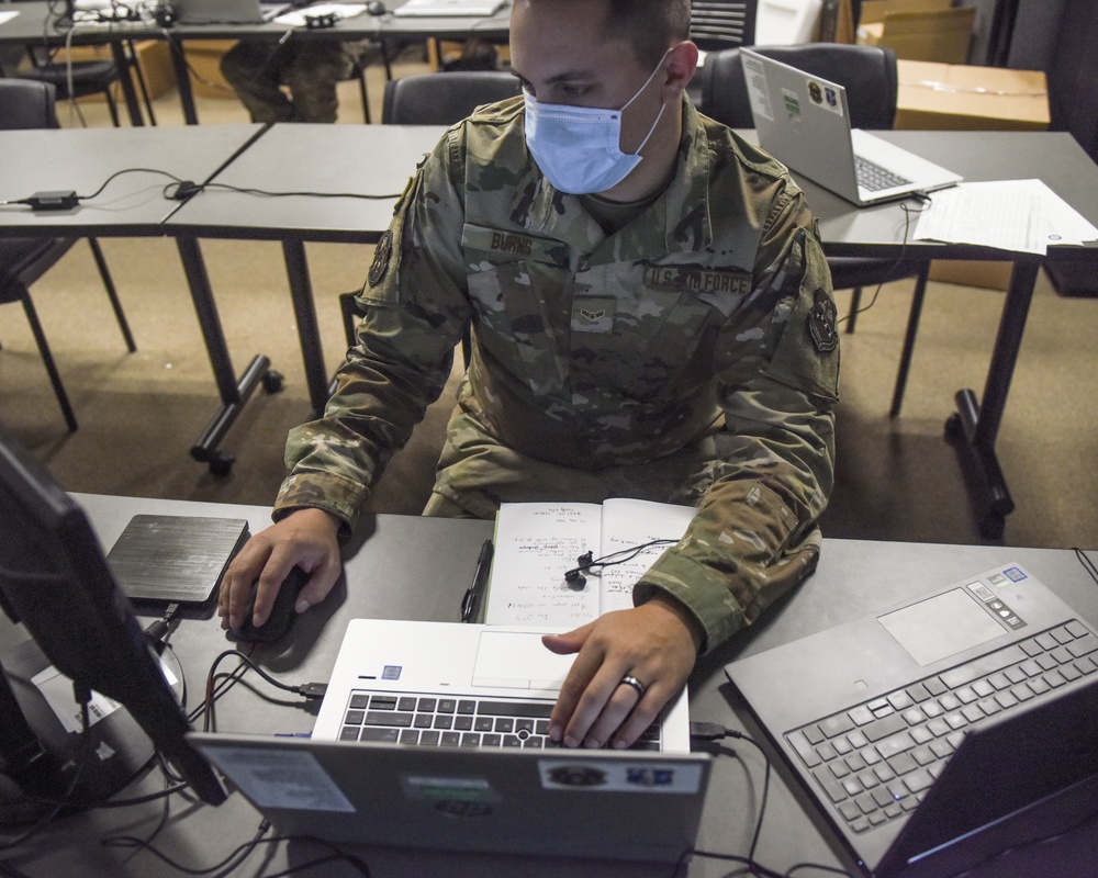 Comm flight creates virtual training lab