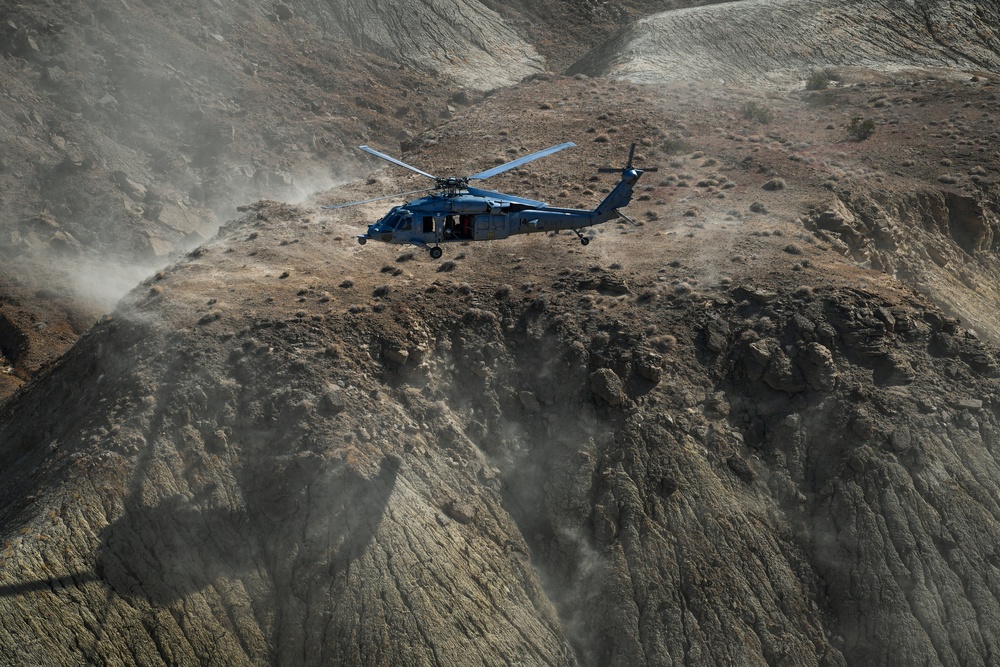 Helicopter Sea Combat Squadron (HSC) 4, practice Terrain Flight (TERF) tactical landings during Helicopter Advanced Readiness Program (HARP).