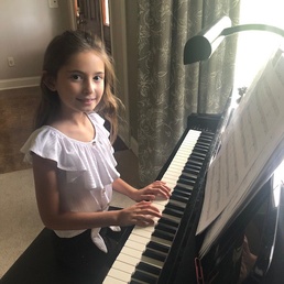 New York National Guard officers daughter wins military kids talent contest