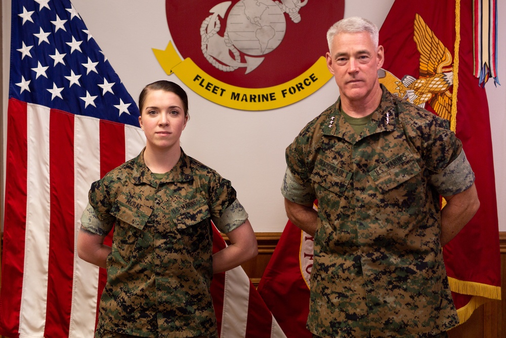 II MEF CG congratulates Marine on Powerlifting Championships