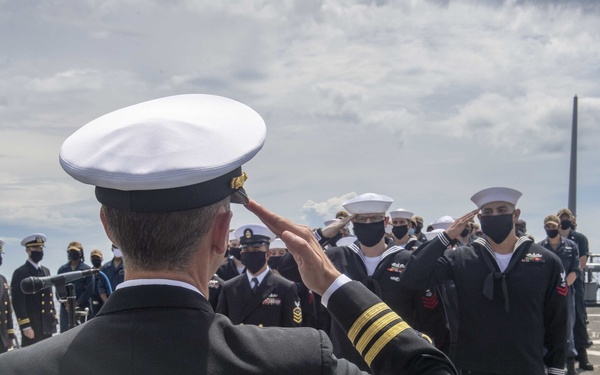 USS Paul Hamilton conducts Battle of Leyte Gulf commemoration ceremony