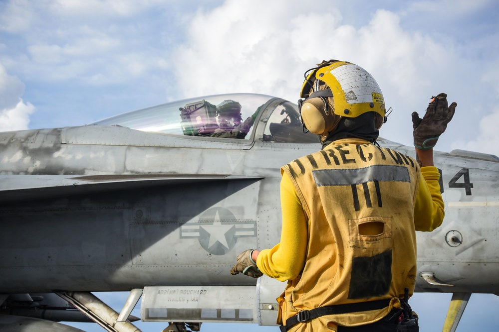 USS Ronald Reagan’s Flight Deck Operations