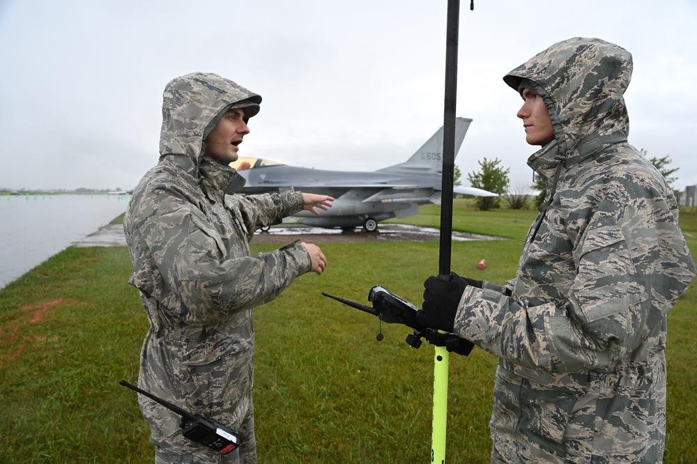 Hands-on training for civil engineers at Fargo training site