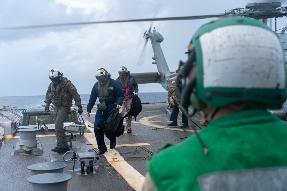 USS Halsey Conducts Helicopter Operations