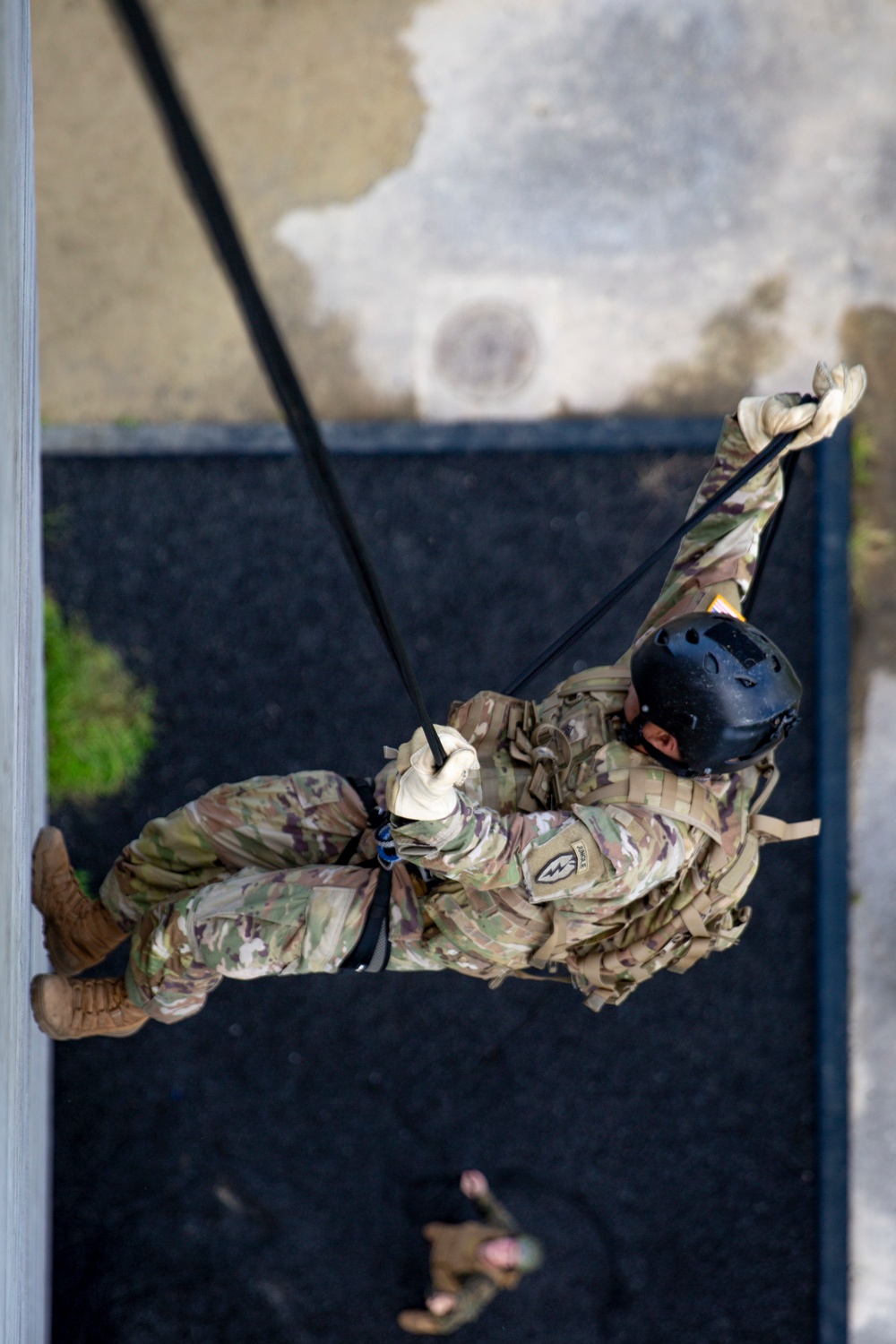 EOTG Helicopter Rope Suspension Techniques Course