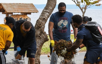 U.S. Navy Sailors and Dependents Cleanup Lake Ogawara