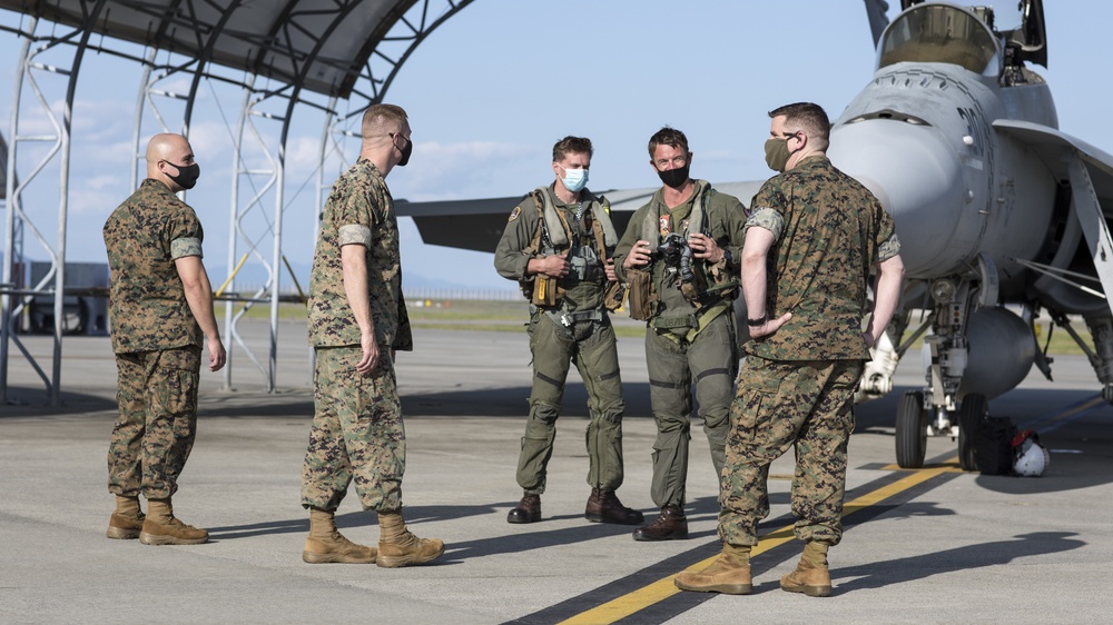 VMFA 312 land at MCAS Iwakuni