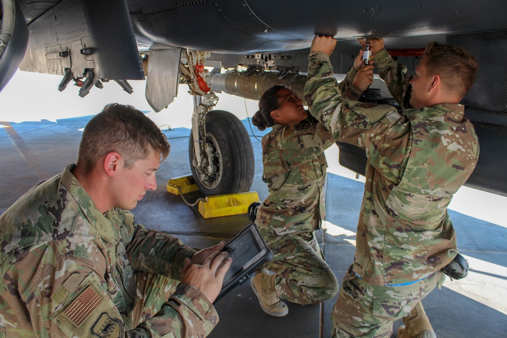 332 AEW Weapon Load