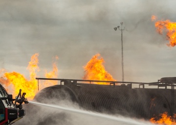 Collaboration builds comradery: Total Force, community firefighters train at Dover