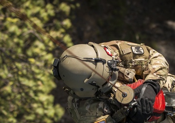 To Save a Life: Yakima Dustoff Conducts Aeromedical Evacuation at Mount Adams