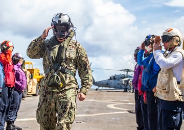 Commander, Expeditionary Strike Group 7 Visits USS Germantown (LSD 42)