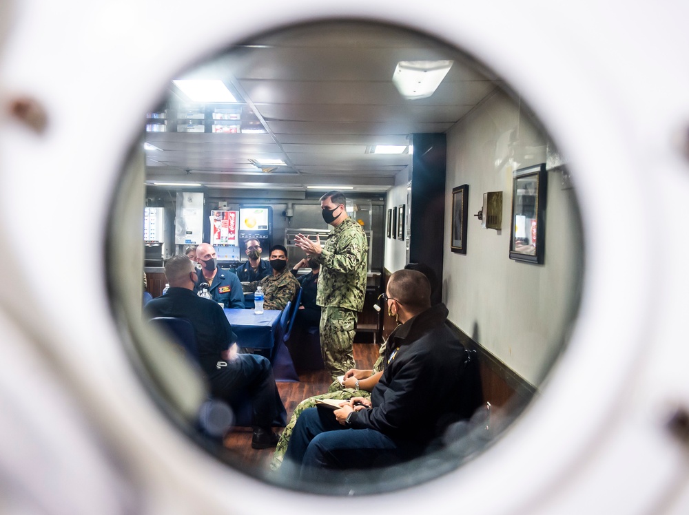 Commander, Expeditionary Strike Group 7 Visits USS Germantown (LSD 42)